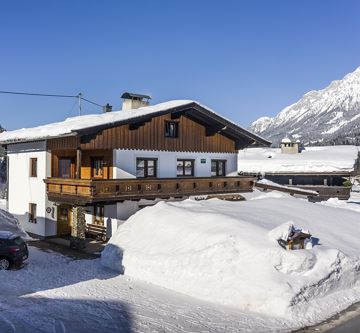 Haus Alpina Winter