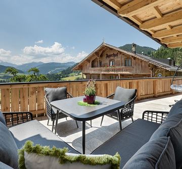 Terrasse-AlpenSchloessl-Salven-Suite-Soell-Wilder-