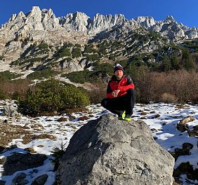Bergretter Roman im Gelände