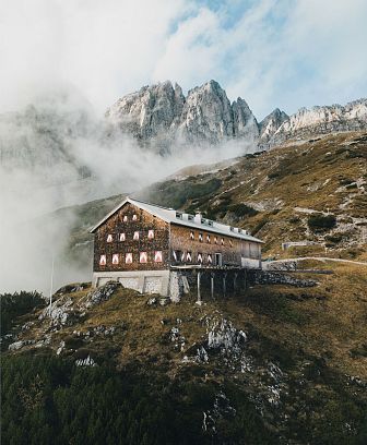 Wilder_Kaiser_Infrastruktur_Hütten_Gruttenhütte_Herbst2022_Gia Baeriswyl (56)