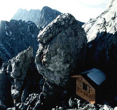 Babenstuber Hütte auf 2.300m unter Ellmauer Halt_Neubau 1983_Chronik Ellmau