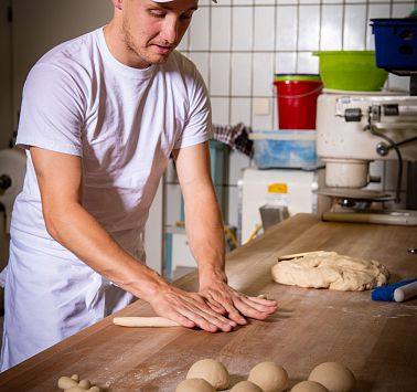 Going_Handwerk_Bäcker_Sandro_Schipflinger_Sommer2019_Martin_Lifka (3)