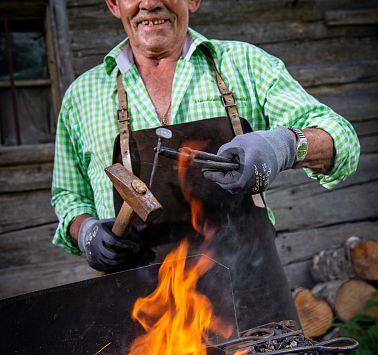 Going_Handwerk_Schmied_Hans_Haselsberger_Sommer2019_Martin_Lifka (2)