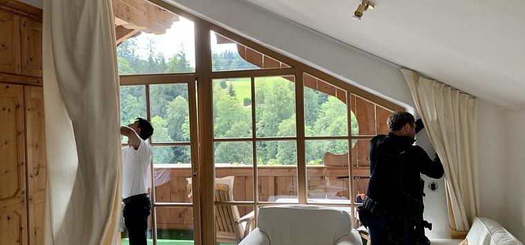 Hausmeister bei der Arbeit