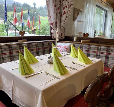 Gedeckter Tisch im Cafe Bettina