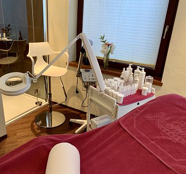 Arbeitsgeräte im Beautybereich