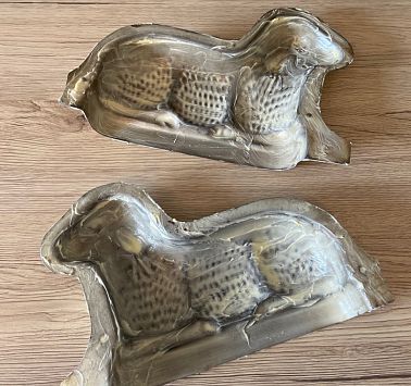 Eingefettete Backform