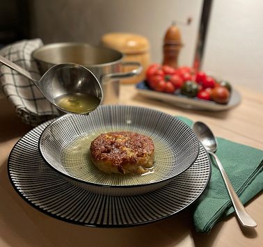 Rezept Bäuerinnen Ellmau Karin Widschwendter Kaspressknödel Foto TVB Wilder Kaiser