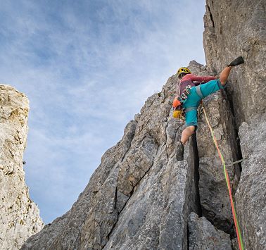 Wilder_Kaiser_Sportler_Klettern_Karlspitze_ABS_hochzwei (21)