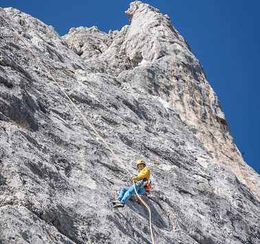 Wilder_Kaiser_Sportler_Klettern_Leuchsturm_Whisky_Cigarettes_Sommer2021_hochzwei (35)