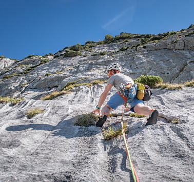 Wilder_Kaiser_Sportler_Klettern_Treffauer_November_Sun_Sommer2021_hochzwei (9)