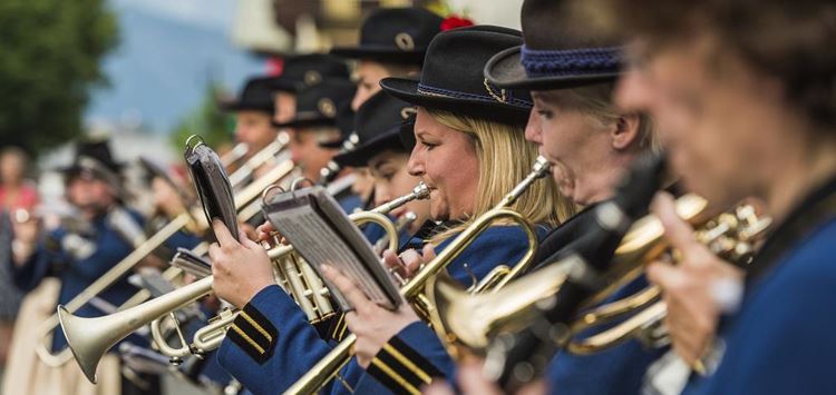 Bezirksmusikfest des Unterinntaler Musikbundes in Ellmau