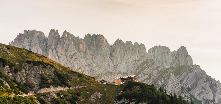 Ellmau_Gruttenhütte_Sommeransicht