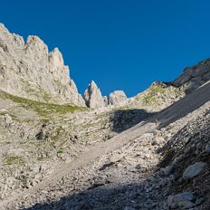 Guided hike to the Ellmauer Tor