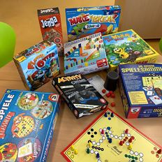 Spiele & Puzzle Nachmittag in der Bibliothek