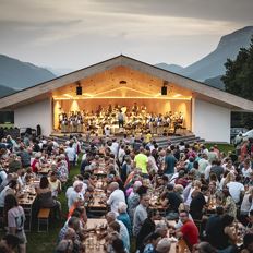 Dorfabend und Platzkonzert in Scheffau