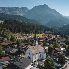 Parish festival and concert by the Scheffau brass band 