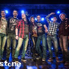 Vorsilvester Party in Scheffau mit 'Milestone'
