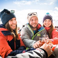 Skihüttengaudi - 'Weinfest mit Live Musik' auf der Tanzbodenalm