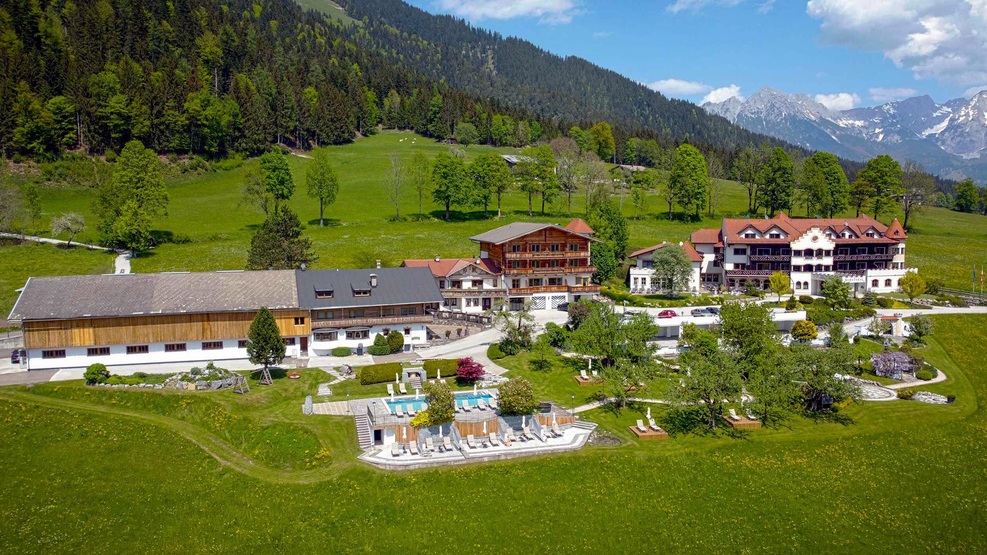 Hotel-AlpenSchloessl-am-WildenKaiser-Landhaus-Ager