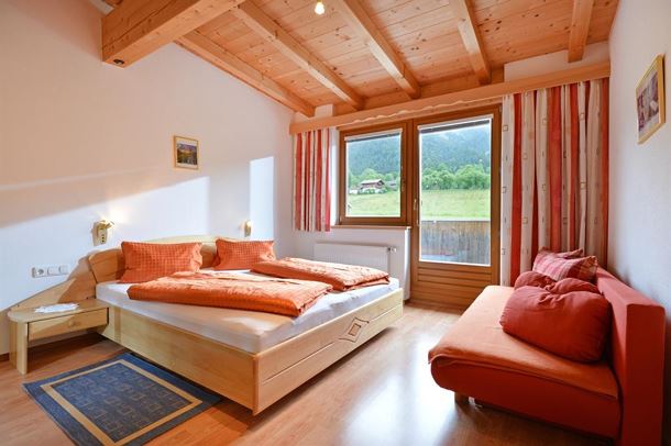 Sojerhof eisenmann michael söll Schlafzimmer unterm dach