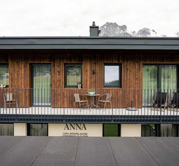 Anna Apartments