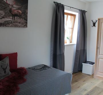 Schlafzimmer 1 mit Extrabett (80-160 x 200)