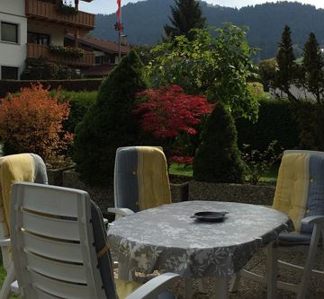 Terrasse mit Blick zum Astberg