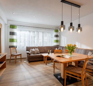 APP9 Wohnzimmer