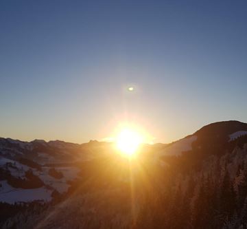 Sonnenaufgang in der Hartkaisergondel