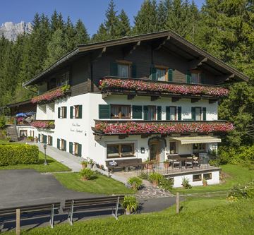 Außenansicht Sommer 4