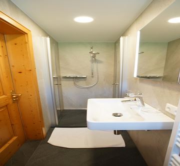 Bad Raum 3 Ellmauer Tor Bild 2