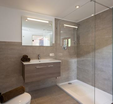 Badezimmer App 40 m² 1 OG