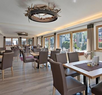 Wintergarten AktivHotel Hochfilzer Ellmau Tirol Au