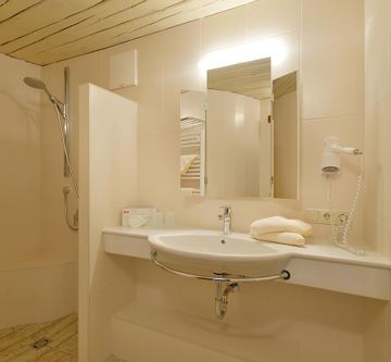 IBK: Bad/Dusche