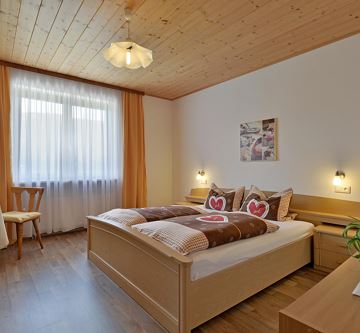 Schlafzimmer 2