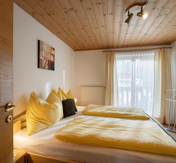 Haus_Gugglberger_Austrasse_28_Ellmau_Schlafzimmer