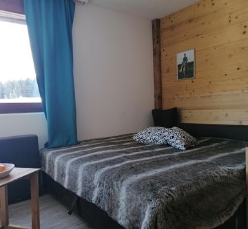 Schlafzimmer 2 / Bed Room 2