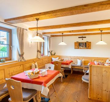 Frühstücksraum bei uns im Gästehaus Brantlhof