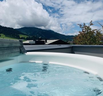Privater Jacuzzi North01
