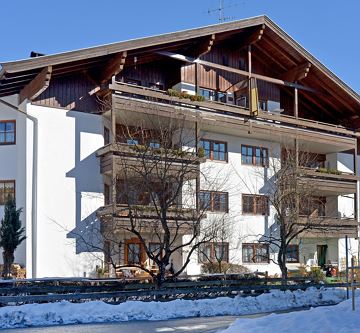 Haus-Tirol-Going-Emanuel-Maier-Achenweg-5-Haus-Win