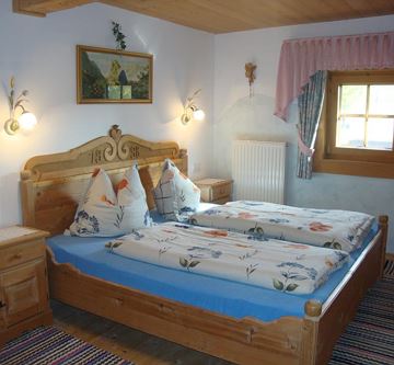 App 2 Schlafzimmer