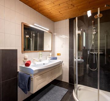 Zuhaus_Vordergrub_Seebach_24_Scheffau_05_2025_Bade