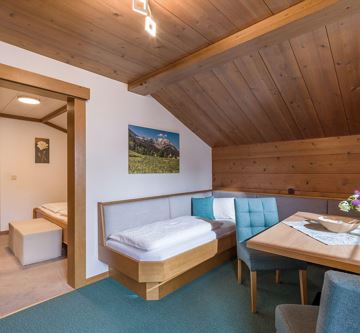 Appartement Hohe Salve Wohnraum Zusatzbett