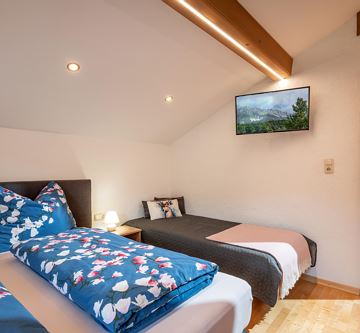 Haus_Lintner_Niederachen_20_Scheffau_Schlafzimmer_