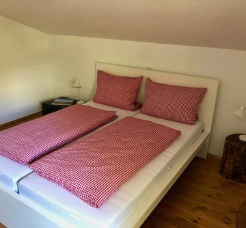 GRÜN Schlafzimmer/ GREEN sleeping room 3-1