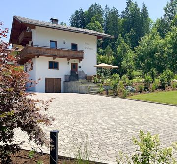 Haus Widmann Sommer/ Summer 1