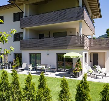 Söll_APARTdeluxe_Terrasse_Gartensuite_WilderKaiser