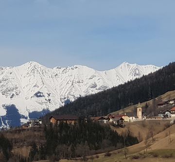 Im März, Kalkgebirge