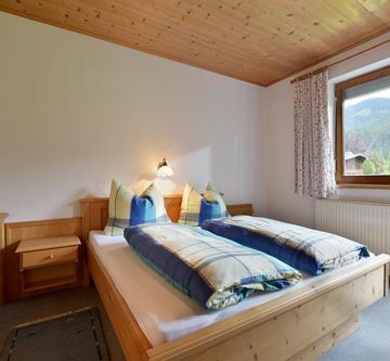 Schlafzimmer Süd 1